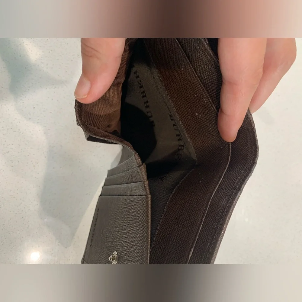 Burberry Nova Wallet - Picture 10 of 10